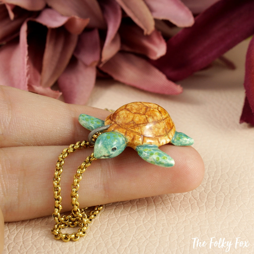 Sea Turtle Necklace in Ceramic - The Folky Fox