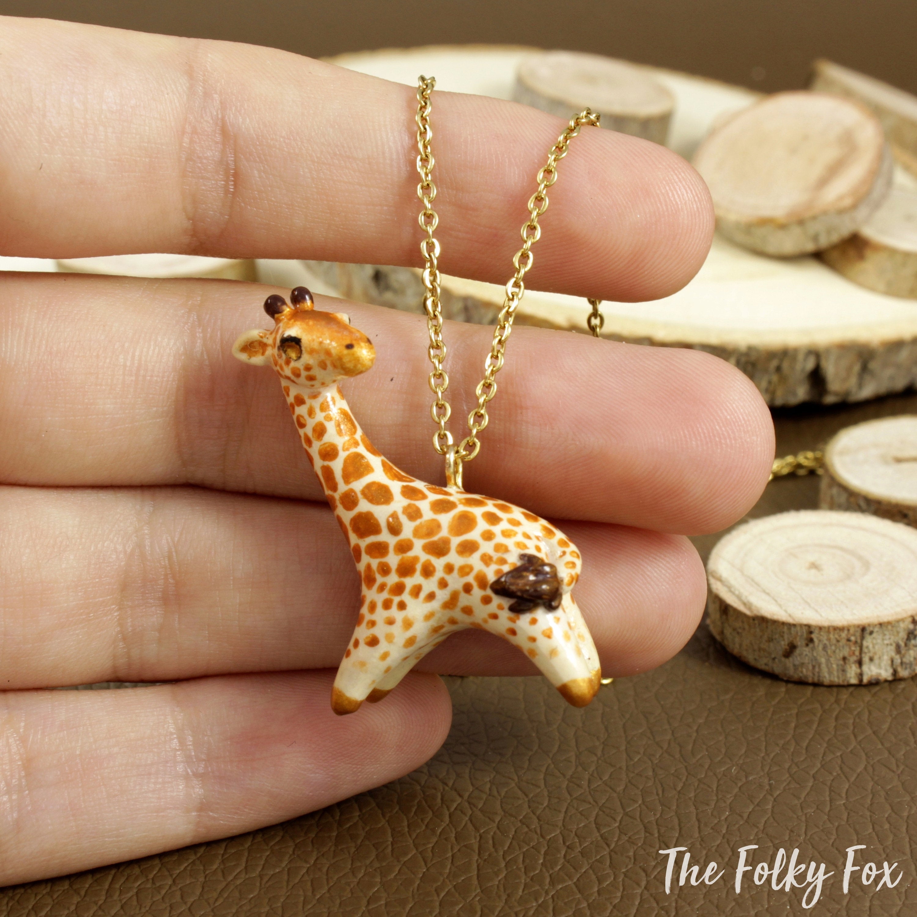 Giraffe hot sale necklace gold